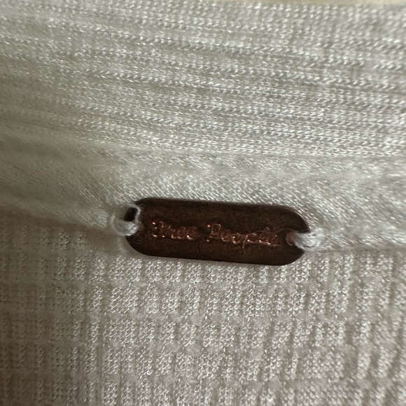 Ivory Long Sleeve Blouse with Button Detail - Picture 2 of 7